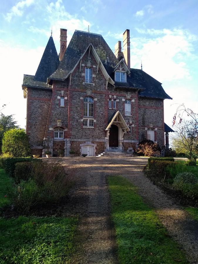 Le Manoir Des Rochers Bouere