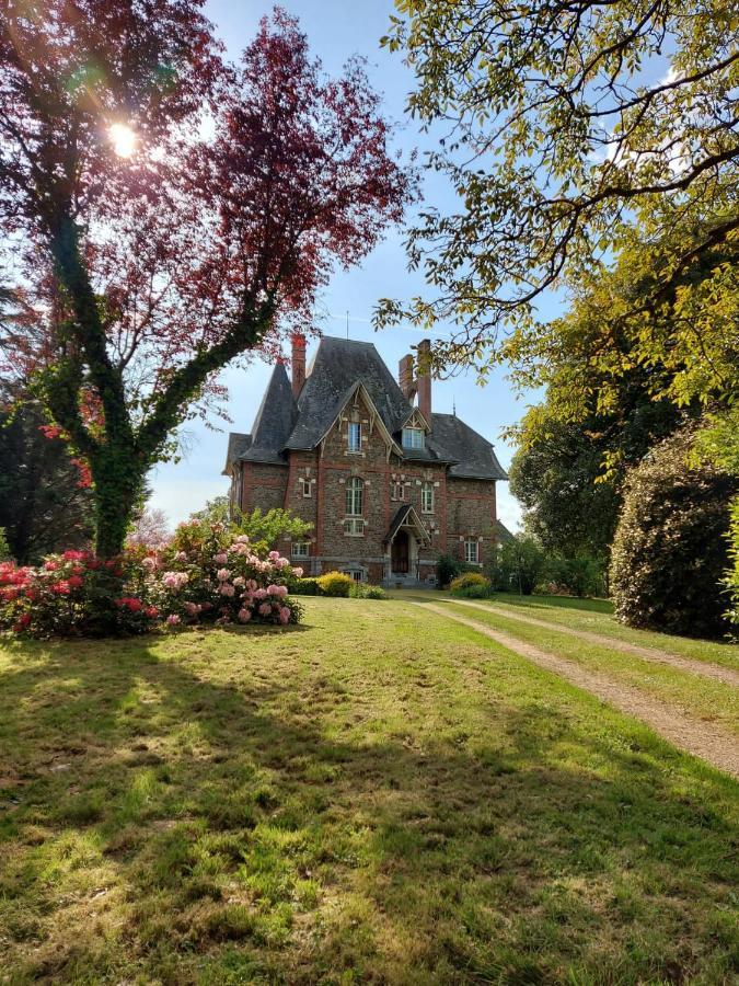 Le Manoir Des Rochers Séjour chez l'habitant Bouere